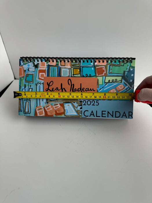 Desktop Calendar (2025)